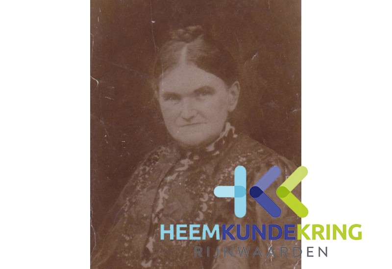 br123 Anna vd Loo -Curten